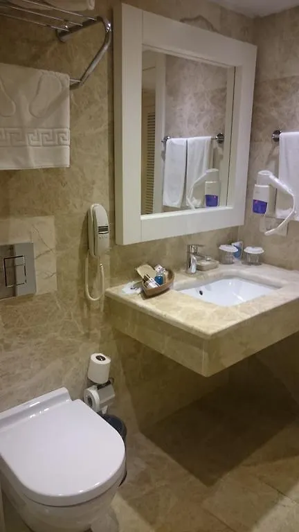 Alesta Residence فتحية